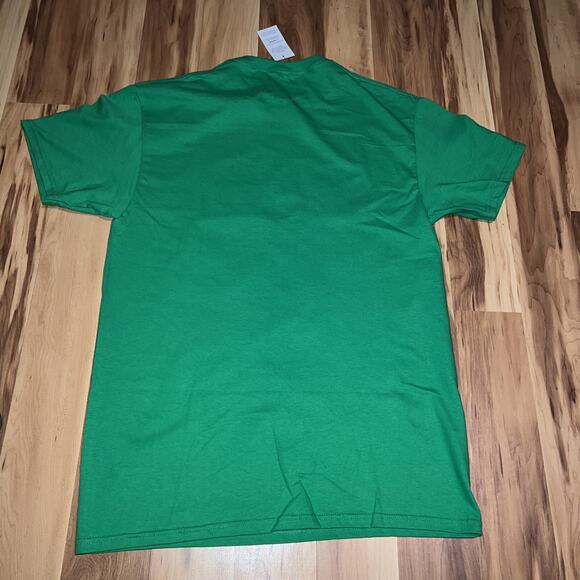 Charlie Brown Christmas T shirt Men’s Medium Green - Picture 3 of 3